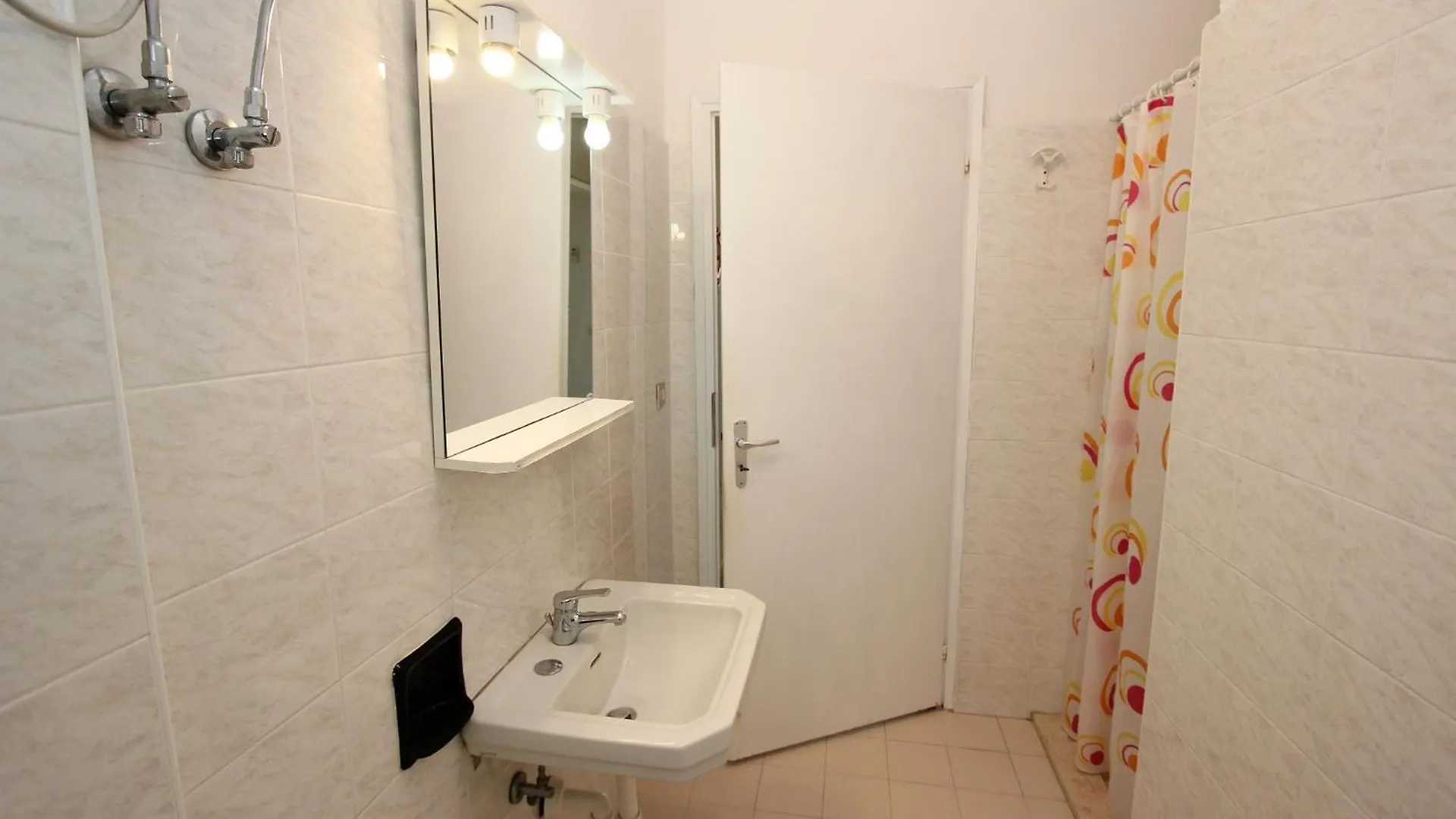 Apartment A Calm Escape Close To The Beach - Beahost Bibione Italy