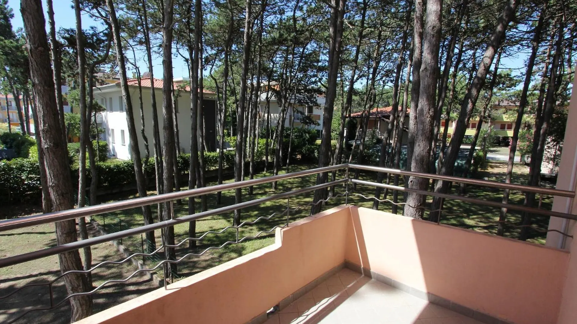 A Calm Escape Close To The Beach - Beahost Bibione Italy