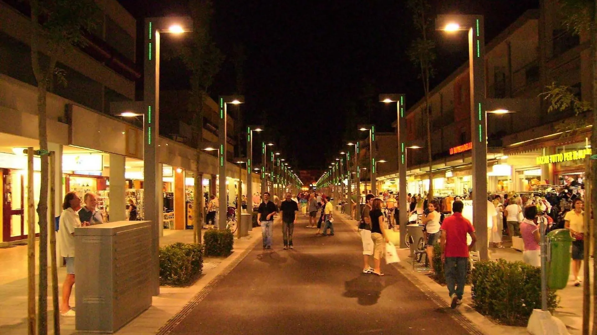 A Calm Escape Close To The Beach - Beahost Bibione Apartment