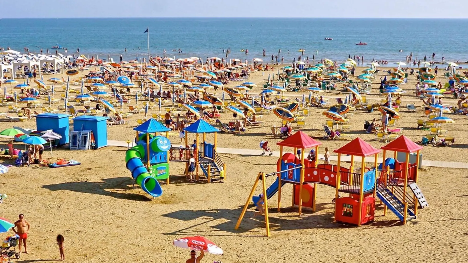 A Calm Escape Close To The Beach - Beahost Bibione Italy